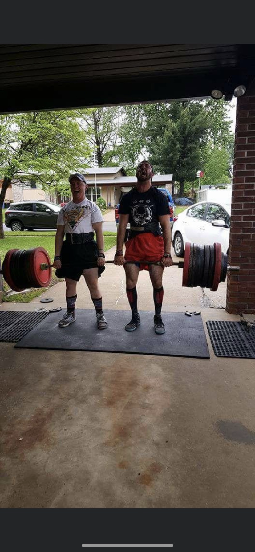 Athletes training after chiropractic treatment
